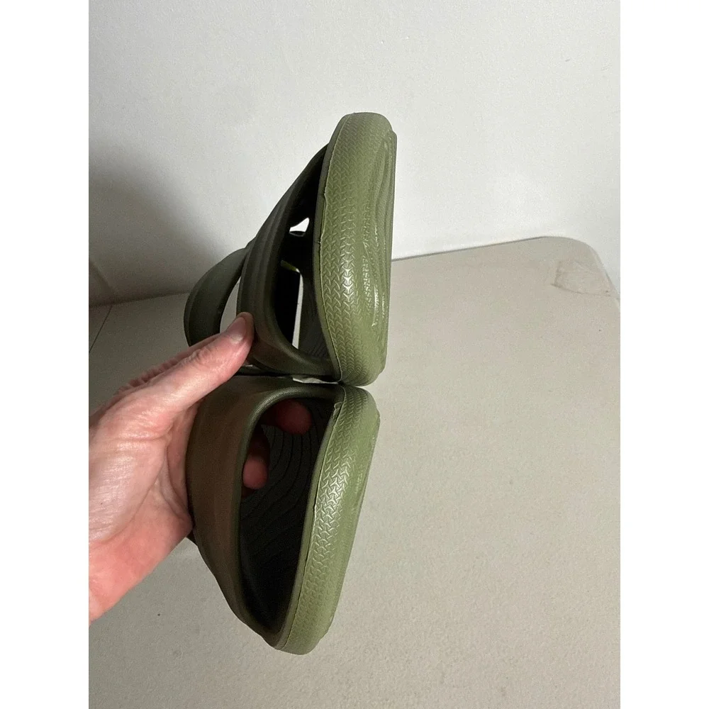 Rugged Shark Mens Water Sandals Olive Green Neon Yellow Sport Slide Size 12 NEW